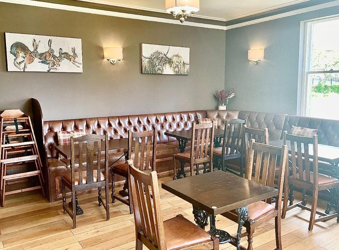 The Fylingdales Inn 罗宾胡兹贝 外观 照片